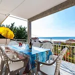 Apartment With Sea View I Maslenica