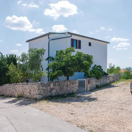 With Sea View I Apartman Maslenica