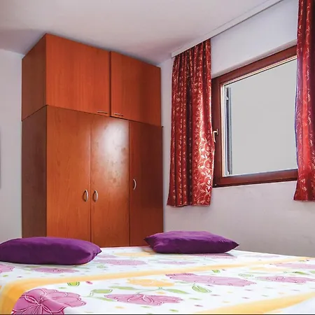 Apartman With Sea View I Maslenica