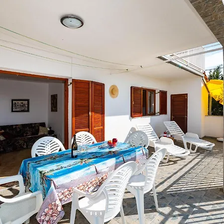 3 Bedroom Gorgeous In *
