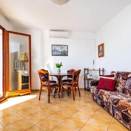 3 Bedroom Gorgeous In * Maslenica