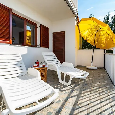 With Sea View I * Maslenica