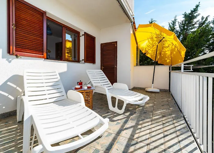 With Sea View I * Maslenica