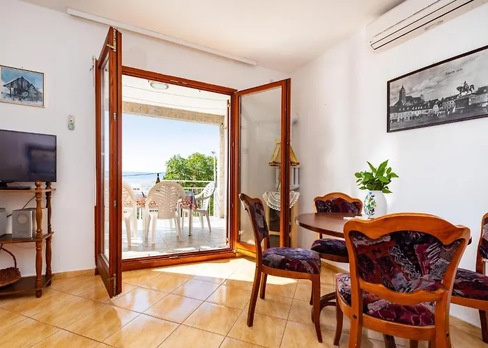 With Sea View I Apartament